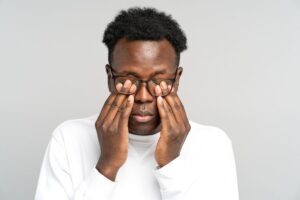 Why You Shouldn't Rub Your Eyes (1)